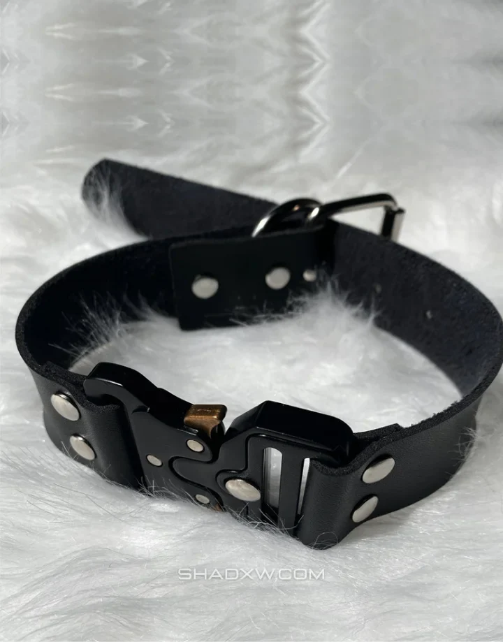Belt Buckle Necklace - Image 6