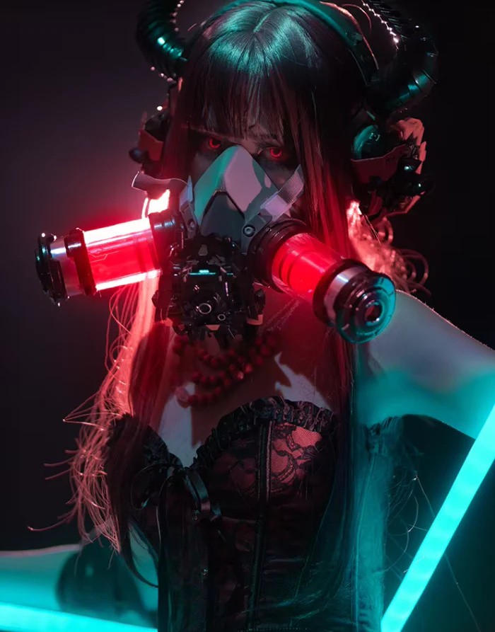 Cyberpunk Gas Mask Tubes - Image 2