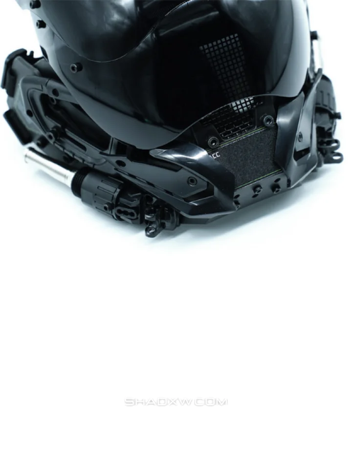 Futuristic mask - Image 3