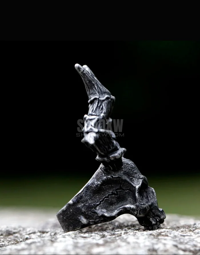 Horned Skull Ring - Image 4