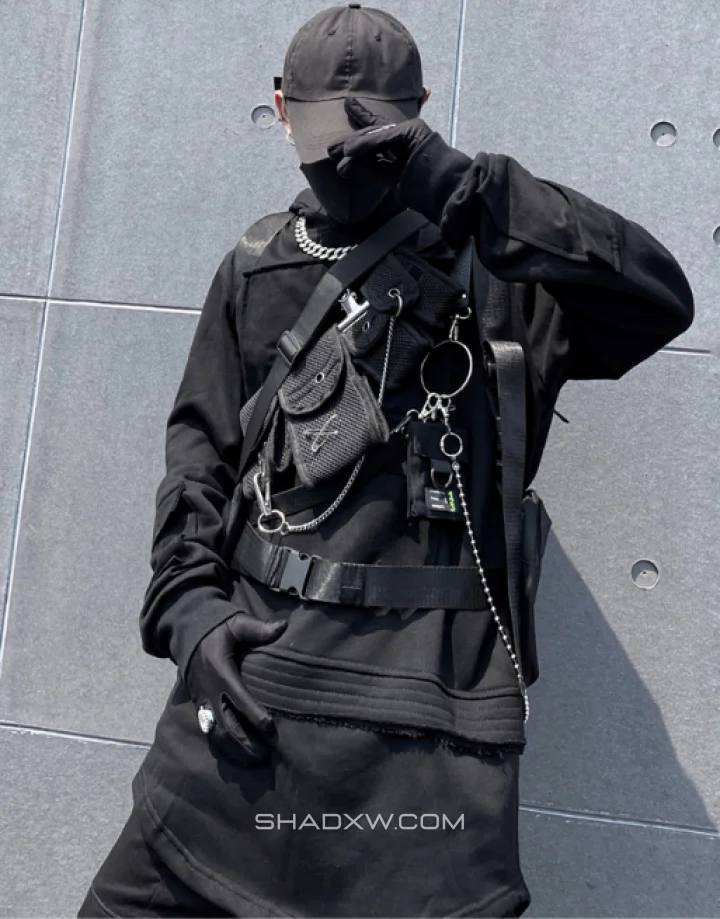 Oversized techwear hoodie - Image 8
