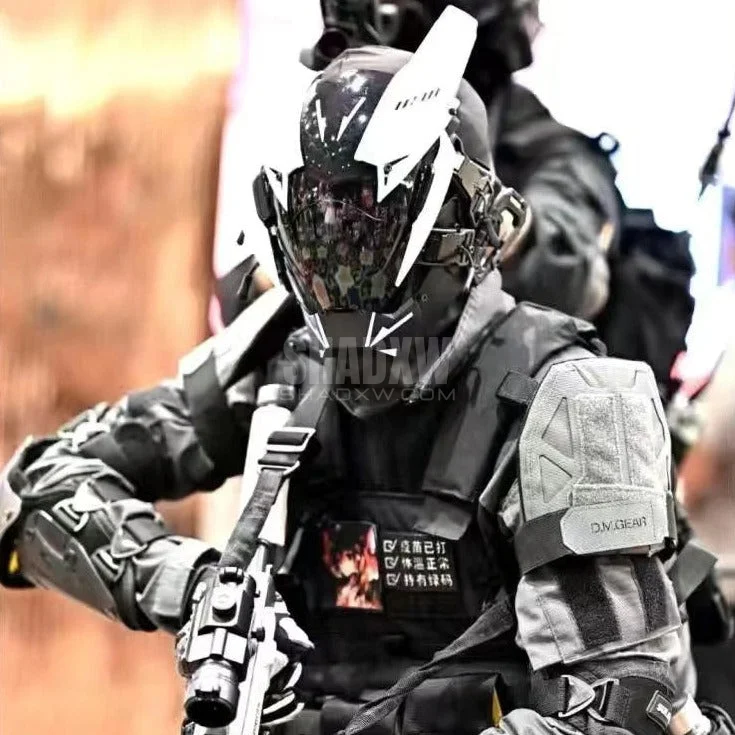 Ranger Cyberpunk Helmet - Image 4