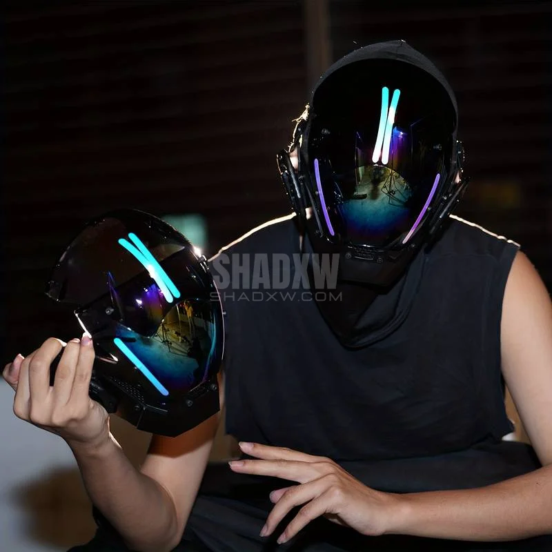 Reflective Cyberpunk Helmet - Image 2