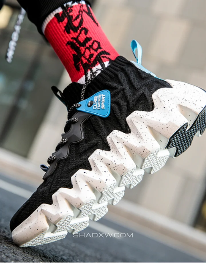 Street Sneakers - Image 4