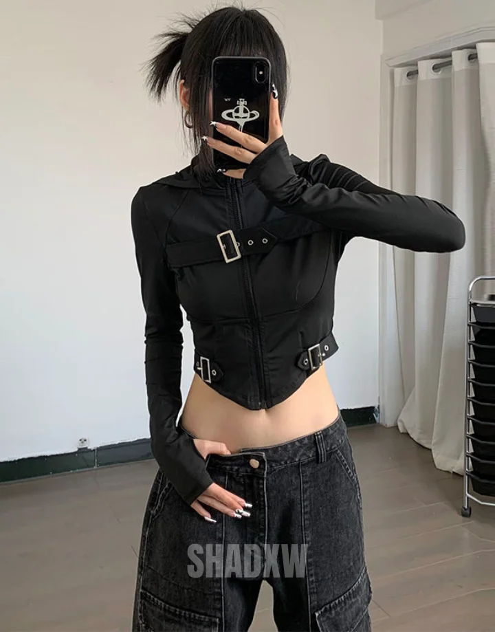 Streetwear Crop Top - Image 3