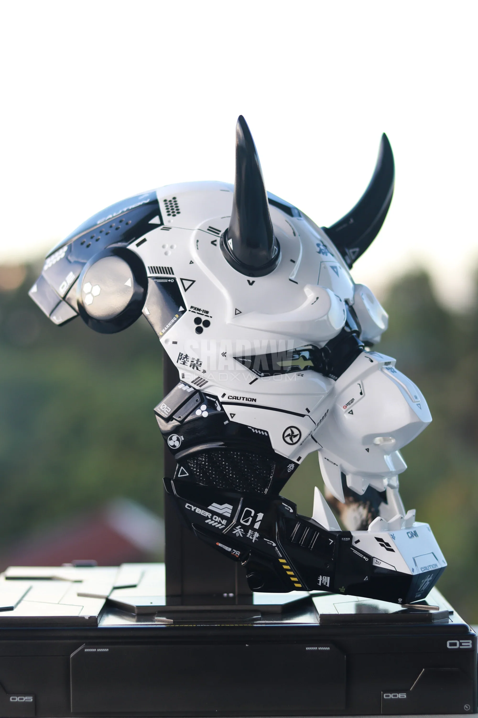 White Cyberpunk Oni mask - Image 3