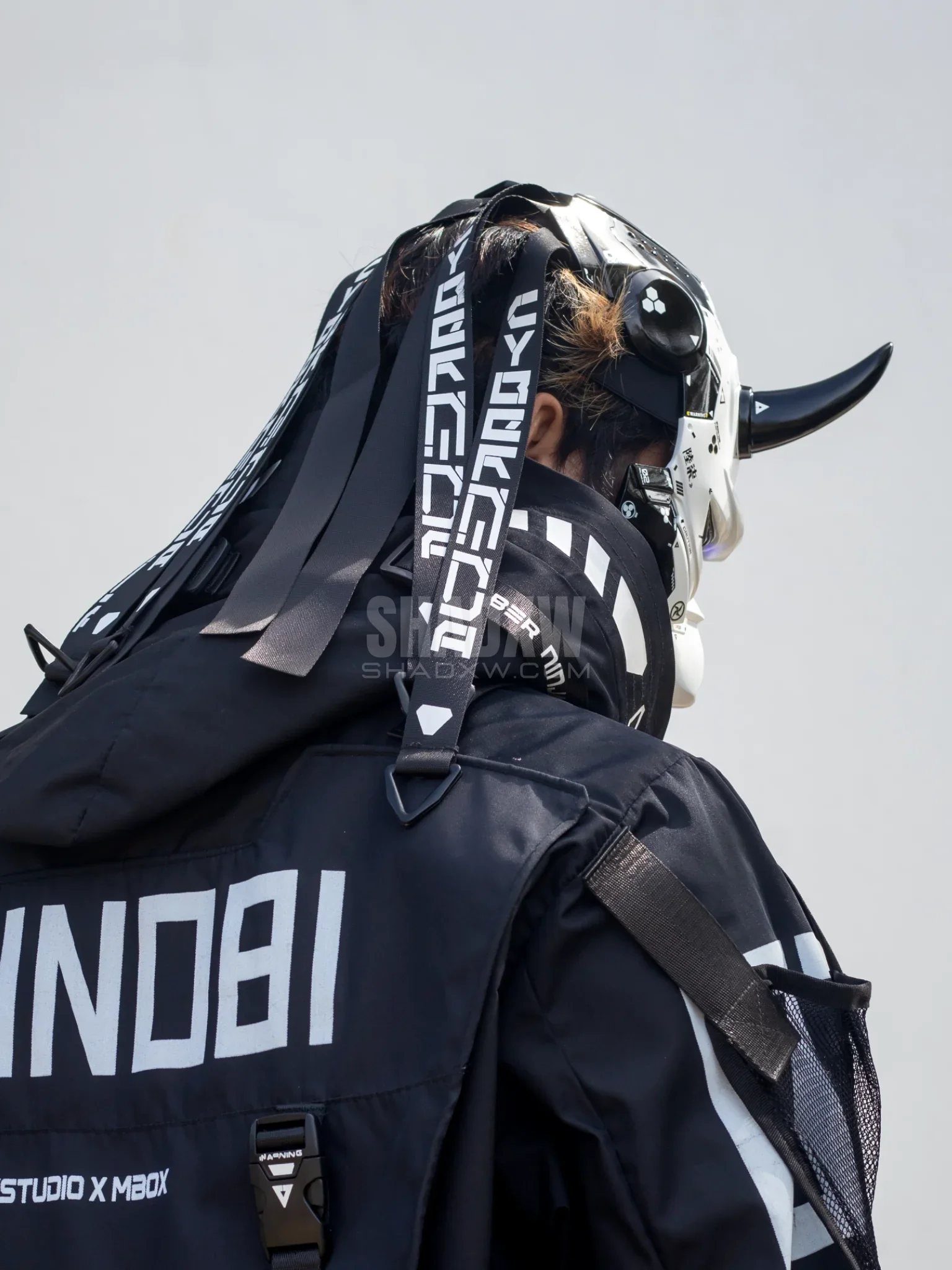 White Cyberpunk Oni mask - Image 6